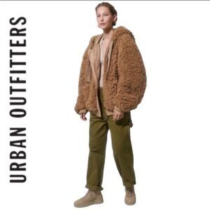 NEW UO Urban Outfitters Casey Sherpa Hooded Zip-Up Jacket M L
